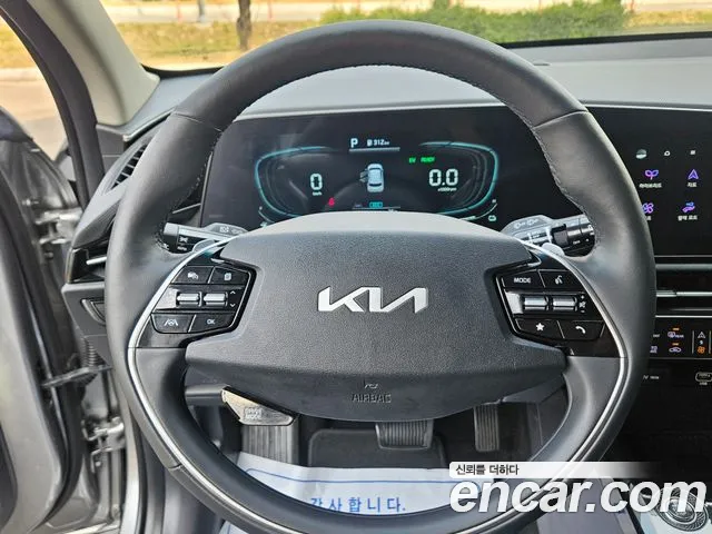 Kia Niro 2024 — фото 19