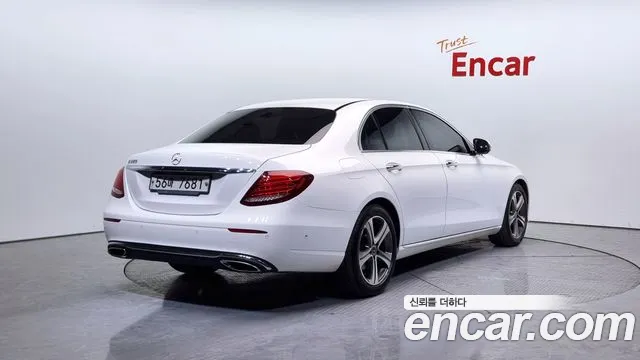 Mercedes-Benz E-Class 2019 — фото 2