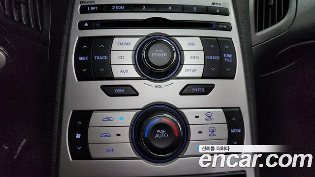 Hyundai Genesis 2010 — фото 17