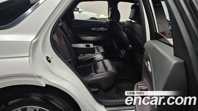 Genesis GV70 2025 — фото 12