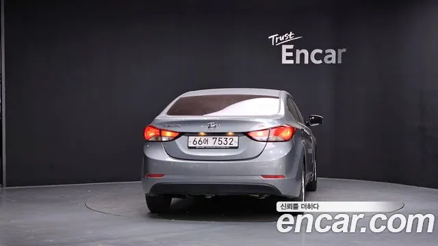 Hyundai AVANTE 2015 — фото 4
