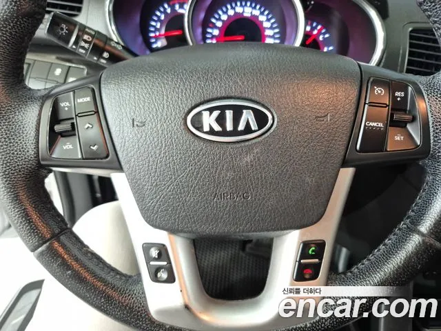 Kia Sorento 2011 — фото 10