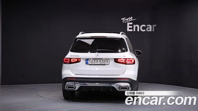 Mercedes-Benz GLB-Class 2021 — фото 3