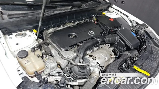 Mercedes-Benz GLB-Class 2021 — фото 5