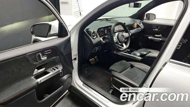 Mercedes-Benz GLB-Class 2021 — фото 9