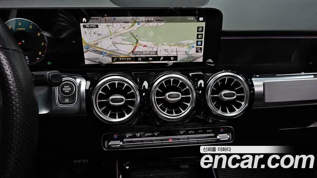 Mercedes-Benz GLB-Class 2021 — фото 13