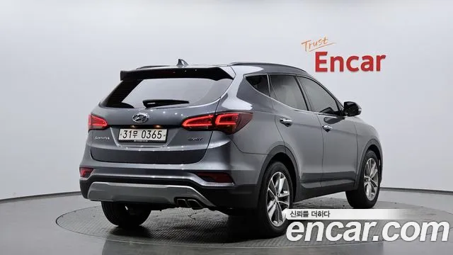 Hyundai Santafe 2016 — фото 1