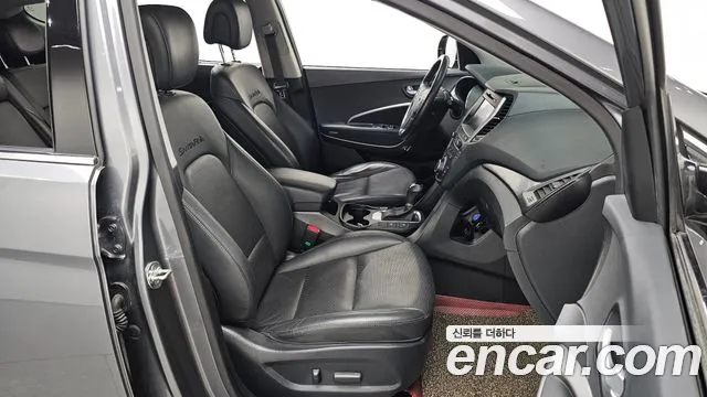 Hyundai Santafe 2016 — фото 10