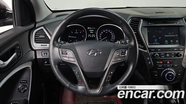 Hyundai Santafe 2016 — фото 12