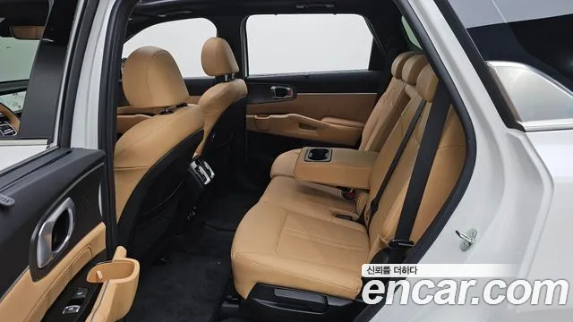 Kia Sorento 2023 — фото 11