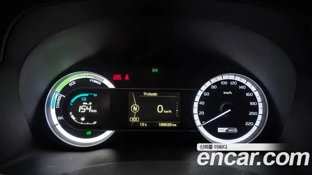 Kia Niro 2017 — фото 8