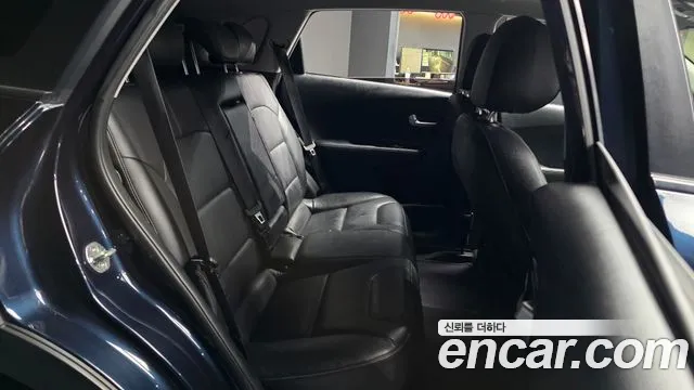 Kia Niro 2017 — фото 12