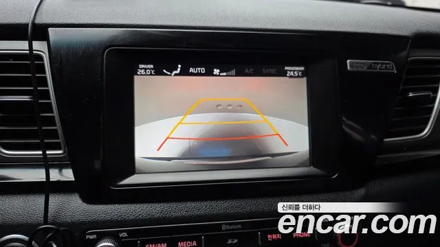 Kia Niro 2017 — фото 15