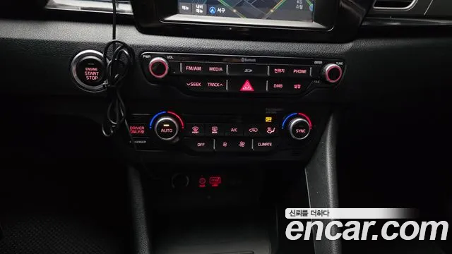 Kia Niro 2017 — фото 16