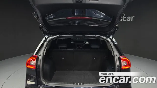Kia Niro 2017 — фото 20
