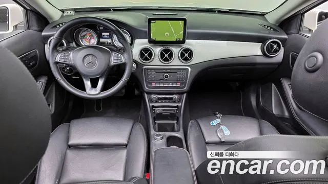 Mercedes-Benz GLA-Class 2016 — фото 7