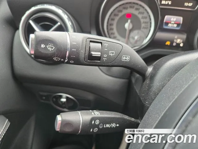 Mercedes-Benz GLA-Class 2016 — фото 17