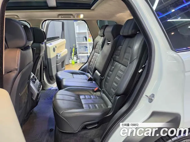 Land Rover Range Rover Sport 2017 — фото 17
