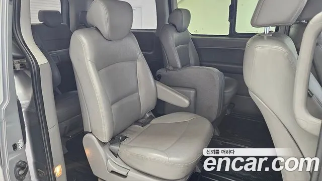 Hyundai Starex 2016 — фото 6