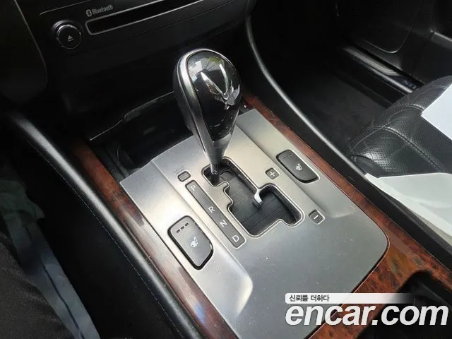 Hyundai Equus 2010 — фото 14