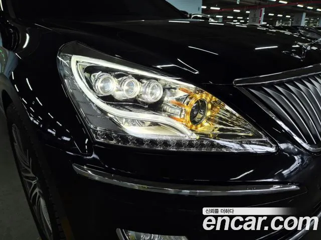 Hyundai Equus 2010 — фото 18