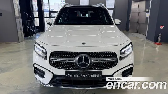 Mercedes-Benz GLB-Class 2025 — фото 3