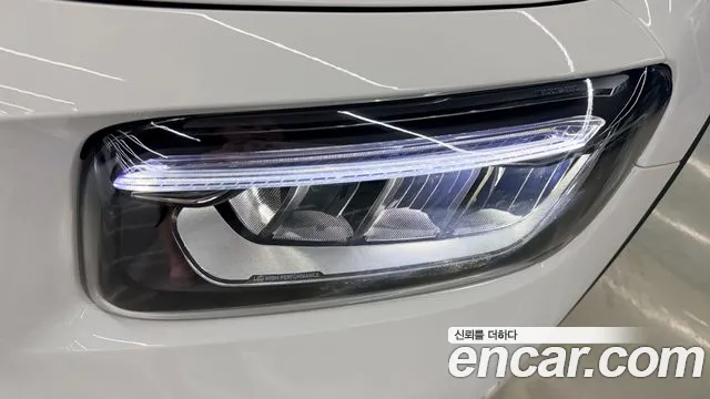 Mercedes-Benz GLB-Class 2025 — фото 11