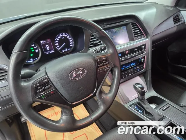 Hyundai Sonata 2016 — фото 12