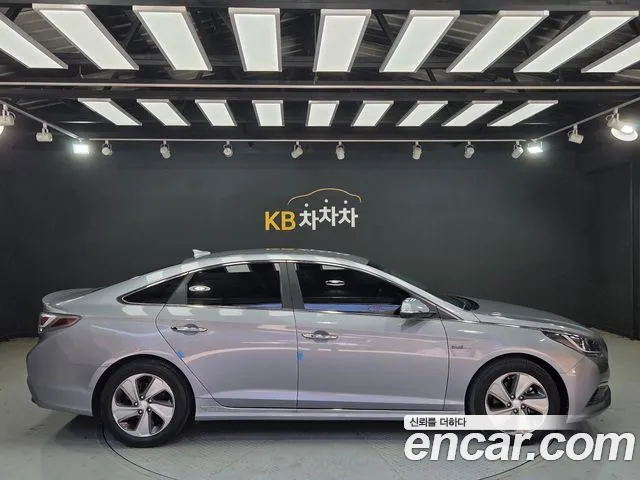 Hyundai Sonata 2016 — фото 19