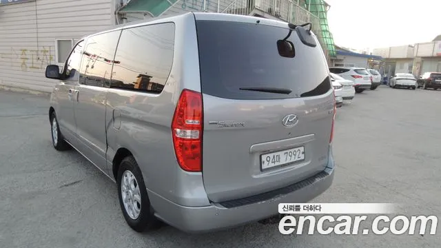 Hyundai Starex 2015 — фото 6