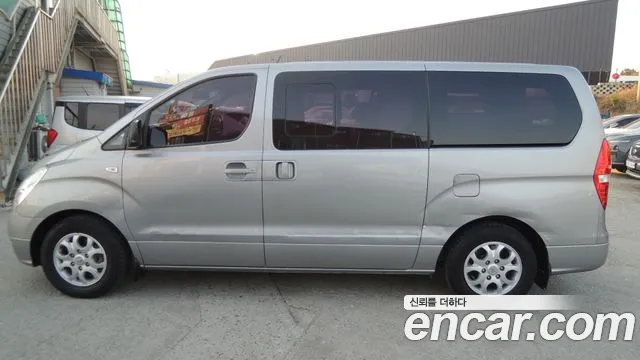 Hyundai Starex 2015 — фото 7