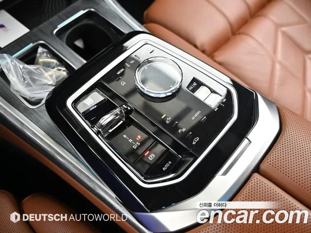 BMW 7-Series 2024 — фото 10