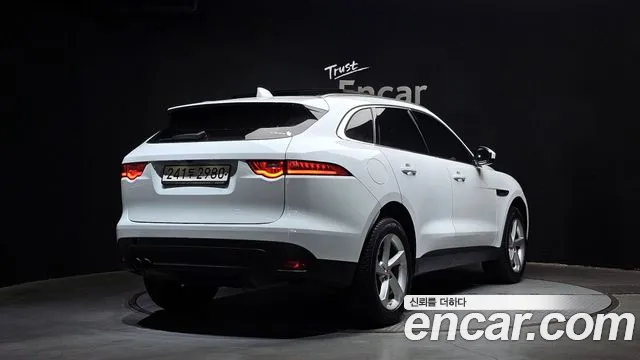 Jaguar F-PACE 2019 — фото 2
