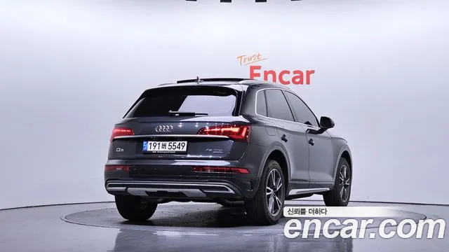 Audi Q5 2021 — фото 2