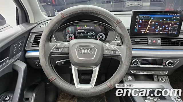 Audi Q5 2021 — фото 13