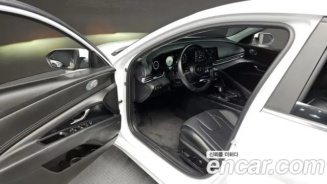 Hyundai AVANTE 2022 — фото 10