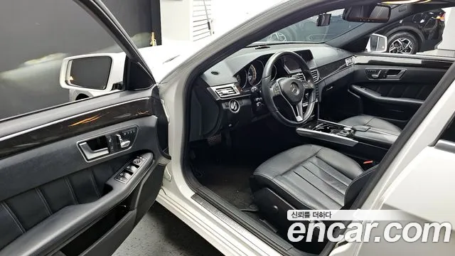 Mercedes-Benz E-Class 2014 — фото 10