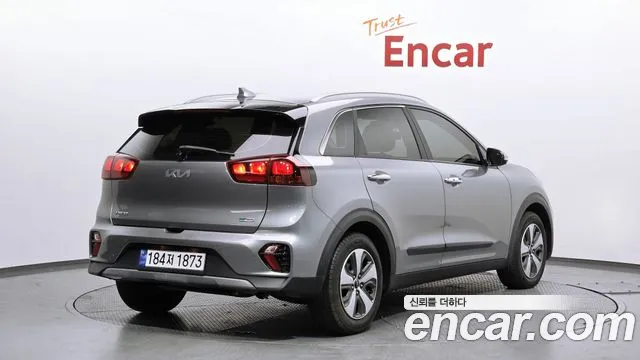 Kia Niro 2022 — фото 2