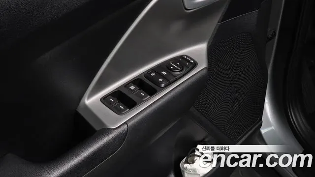 Kia Niro 2022 — фото 17