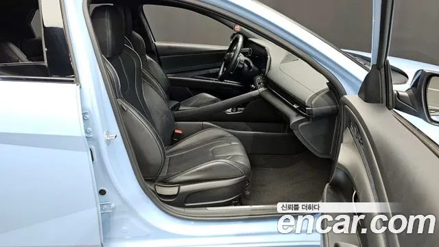 Hyundai AVANTE 2024 — фото 11