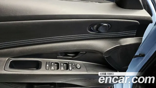 Hyundai AVANTE 2024 — фото 17