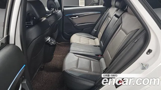 Hyundai i40 2016 — фото 11