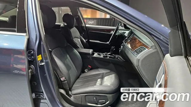 Hyundai Genesis 2016 — фото 10