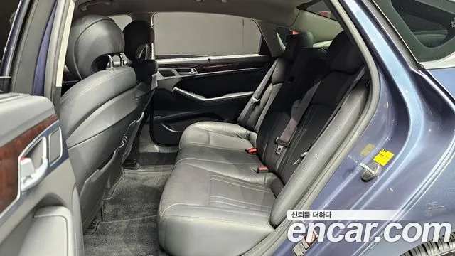 Hyundai Genesis 2016 — фото 12