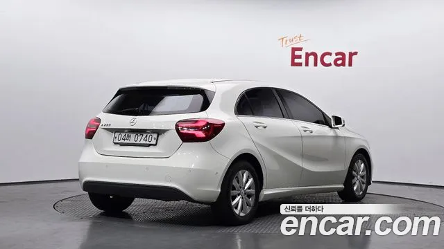 Mercedes-Benz A-Class 2016 — фото 2