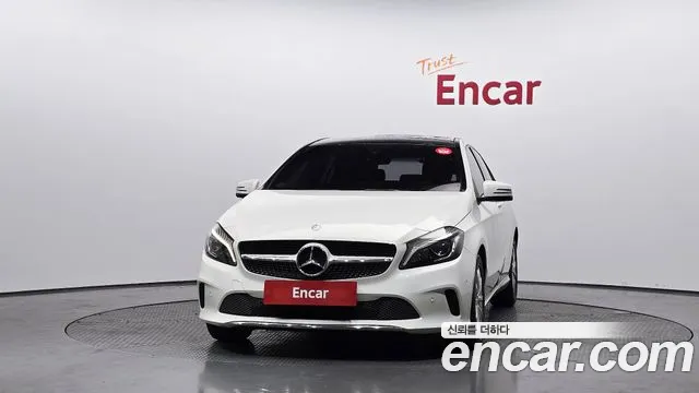 Mercedes-Benz A-Class 2016 — фото 3
