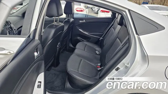 Hyundai Accent 2016 — фото 11