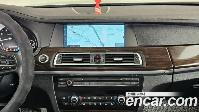 BMW 7-Series 2010 — фото 14