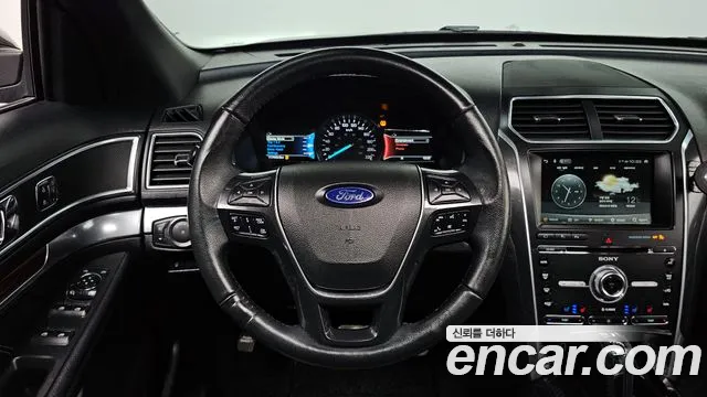 Ford Explorer 2017 — фото 13