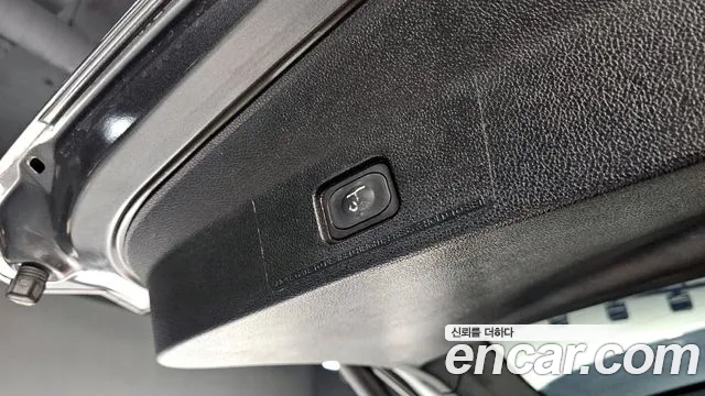 Ford Explorer 2017 — фото 20